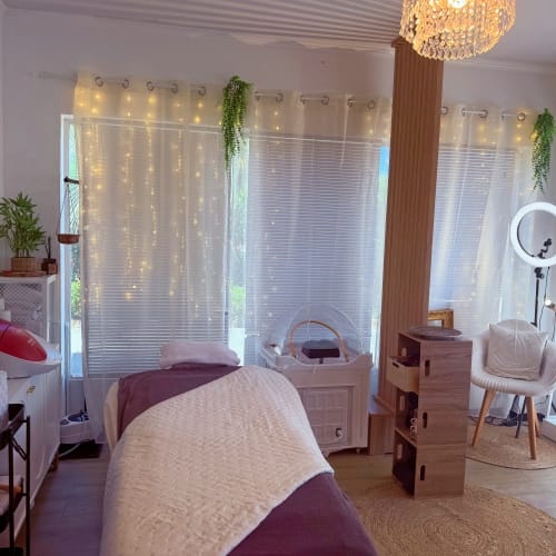 L'atelier Hair & Beauty Salon de Coiffure et Esthétique - Coiffure Cannes la Bocca  - L’Atelier du lissage & Prestige Beauty - Photo Galerie - OneBooking