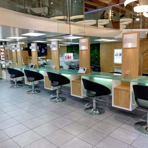 Cartier Coiffure - Conseil en Image - Coiffure Marseille - Cartier Coiffure - Conseil en Image - Photo Galerie - OneBooking