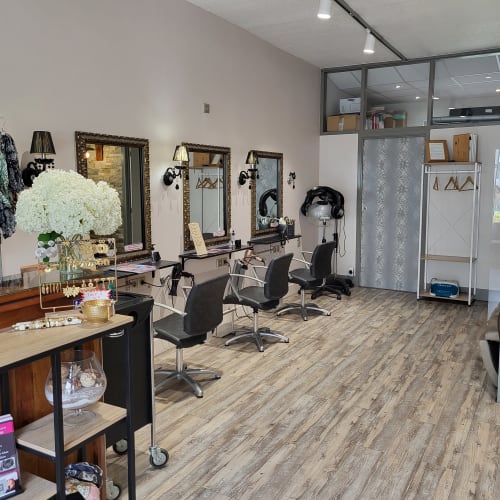 INNOV'COIFFURE - Salon. Institut Capillaire. Studio de Dermographie Capillaire - Institut de beauté Agen - INNOV'COIFFURE - Salon. Institut Capillaire. Studio de Dermographie Capillaire - Photo Galerie - OneBooking