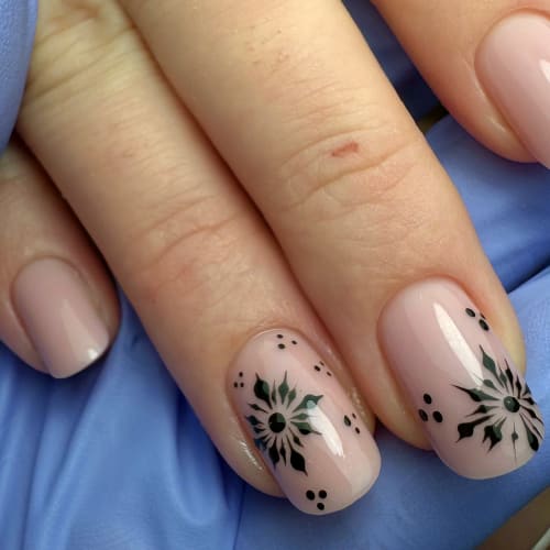 Viorica Vrancean | Beauty & Nails - Institut de beauté Nantes - Viorica Vrancean | Beauty & Nails - Photo Galerie - OneBooking