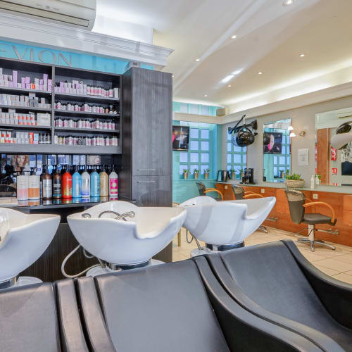 Salon Evolutif - Coiffure Douai - Salon Evolutif - Photo Galerie - OneBooking