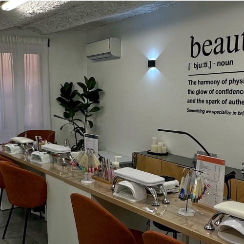Oui Centre de Beauté - Coiffure Nice - Oui Centre de Beauté - Photo Galerie - OneBooking
