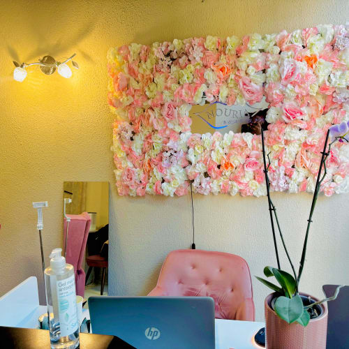 Nouria Beauty Bar - Onglerie Le Mans - Nouria Beauty Bar - Photo Galerie - OneBooking