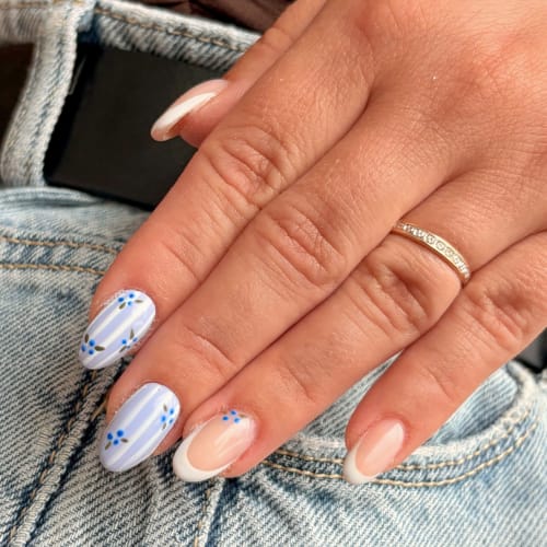 Em Nails Studio - Onglerie Villenave-d'Ornon - Em Nails Studio - Photo Galerie - OneBooking