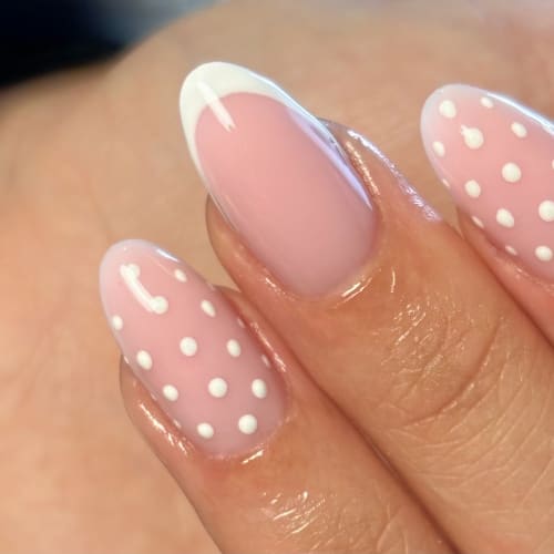 Art F Nails - Institut de beauté Clermont-Ferrand - Art F Nails - Photo Galerie - OneBooking