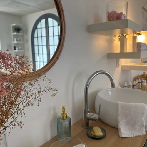 Les essencielles - Massage Dijon - Les essencielles - Photo Galerie - OneBooking