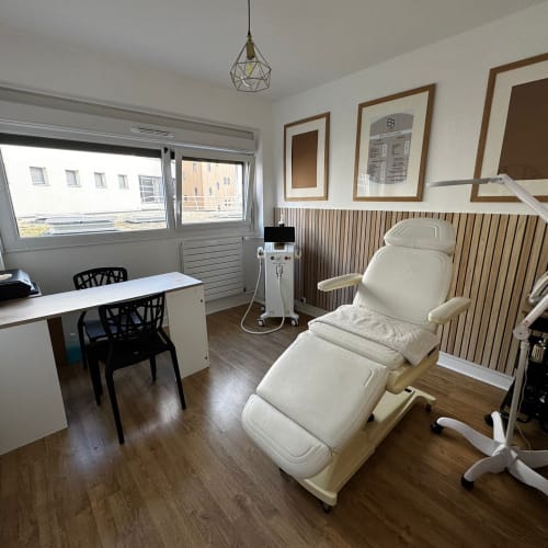 BB Center - Sourcils & cils Drancy - BB Center - Photo Galerie - OneBooking