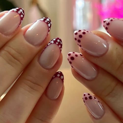 Tsara ongle - Cournon - Onglerie Clermont-Ferrand - Tsara ongle - Cournon - Photo Galerie - OneBooking