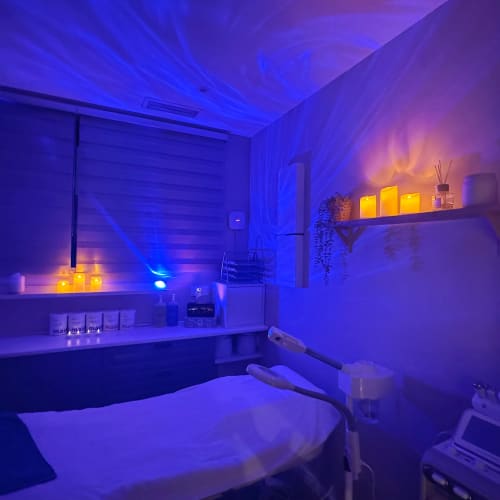 Le Vernis à Ongles - Institut de beauté Toulon - Le Vernis à Ongles - Photo Galerie - OneBooking