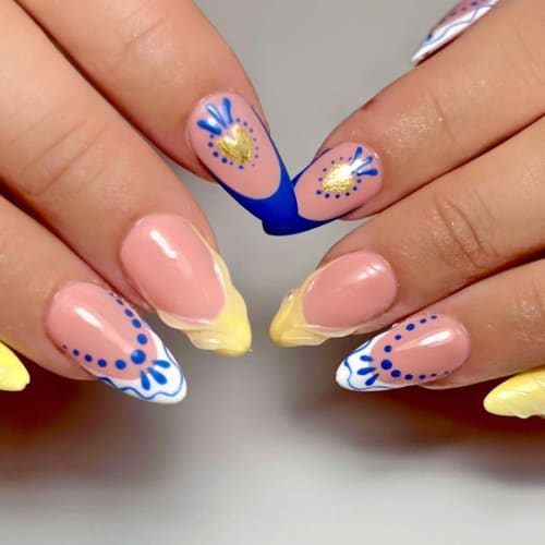 Les ongles des Miss by Lna - Onglerie Borgo - Les ongles des Miss by Lna - Photo Galerie - OneBooking