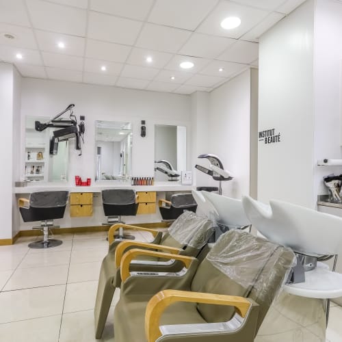DESSANGE - Nîmes - Coiffure Nîmes - DESSANGE - Nîmes - Photo Galerie - OneBooking