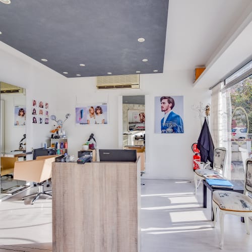 N'R Coiffure Unis dans l'élégance - Coiffure Toulouse - N'R Coiffure Unis dans l'élégance - Photo Galerie - OneBooking