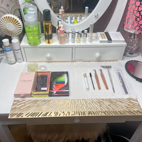 K & L Beauty - Sourcils & cils Vénissieux - K & L Beauty - Photo Galerie - OneBooking