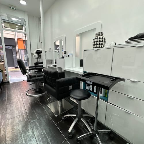 Léba Salon de Coiffure - Onglerie Paris - Léba Salon de Coiffure - Photo Galerie - OneBooking
