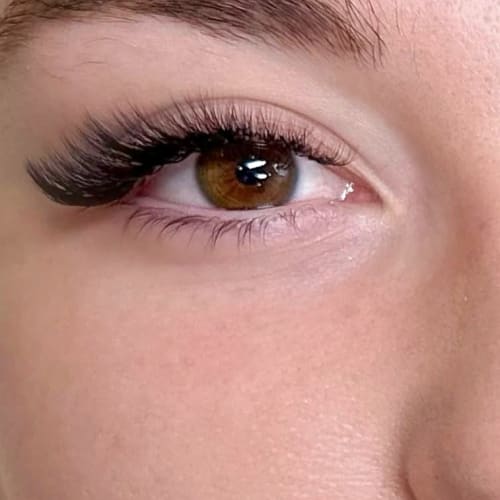 Cils et Beauté - Sourcils & cils Bouaye - Cils et Beauté - Photo Galerie - OneBooking
