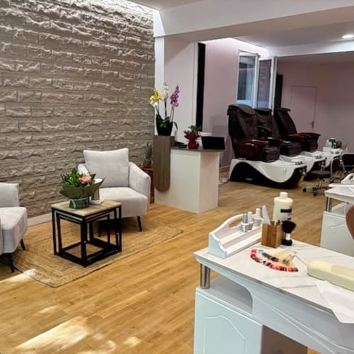 Beauté et spa des halles - Sourcils & cils Laval - Beauté et spa des halles - Photo Galerie - OneBooking