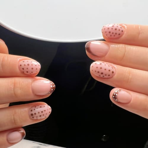 Nails By Nel - Institut de beauté Saint-Étienne - Nails By Nel - Photo Galerie - OneBooking