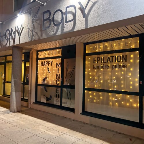Harmony Body - Onglerie Villefranche-sur-Saône - Harmony Body - Photo Galerie - OneBooking