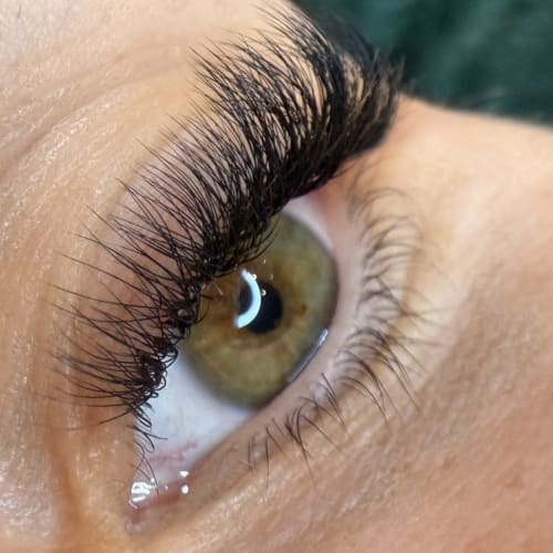 LASH ISLA - Sourcils & cils Hyères - LASH ISLA - Photo Galerie - OneBooking