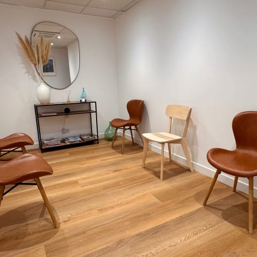 Camille Massage Energy  - Récupération musculaire,  douleurs chroniques et bien être - Sourcils & cils Hyères - Camille Massage Energy  - Récupération musculaire,  douleurs chroniques et bien être - Photo Galerie - OneBooking