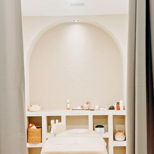 CHROME GLOW&COFEE - Institut de beauté Marseille - CHROME GLOW&COFEE - Photo Galerie - OneBooking