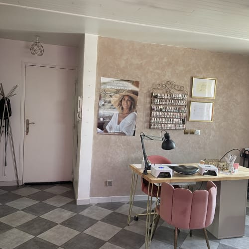 Tiffany Beauty - Sourcils & cils Le Blanc-Mesnil - Tiffany Beauty - Photo Galerie - OneBooking