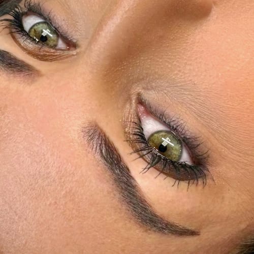 Dani Cursino Dermopigmentation - Sourcils & cils Mulhouse - Dani Cursino Dermopigmentation - Photo Galerie - OneBooking