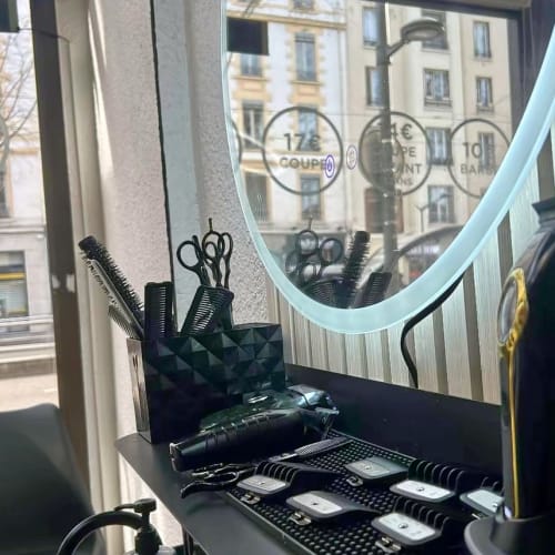 Smoky Barber Style - Barbier Lyon - Smoky Barber Style - Photo Galerie - OneBooking
