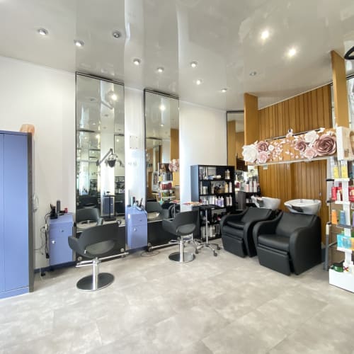 High Light Coiffure - Coiffure Cannes - High Light Coiffure - Photo Galerie - OneBooking