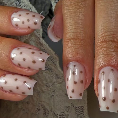 NOLIYA NAILZ - Sourcils & cils La Roche-sur-Yon - NOLIYA NAILZ - Photo Galerie - OneBooking