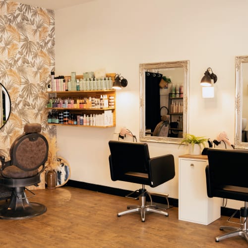Le P'tit Salon - Onglerie Saumur - Le P'tit Salon - Photo Galerie - OneBooking