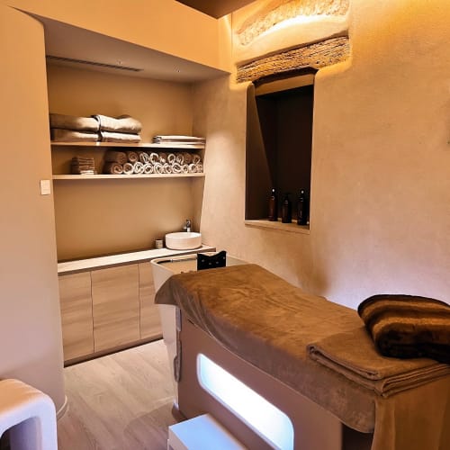 Hair spa by Celine - Prothèse capillaire - Sourcils & cils Colmar - Hair spa by Celine - Prothèse capillaire - Photo Galerie - OneBooking