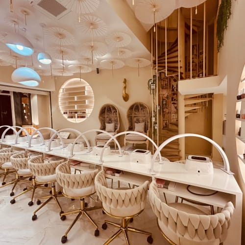 Ongles et Beauté Capitole - Head Spa - Hammam - Sauna - Jacuzzi - Coiffure Toulouse - Ongles et Beauté Capitole - Head Spa - Hammam - Sauna - Jacuzzi - Photo Galerie - OneBooking
