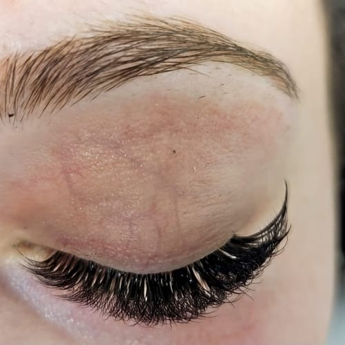 Beewomanly Brow & Lashes - Institut de beauté Lyon - Beewomanly Brow & Lashes - Photo Galerie - OneBooking