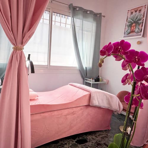 Home Sweet Nails & Beauty - Onglerie Le Cannet - Home Sweet Nails & Beauty - Photo Galerie - OneBooking