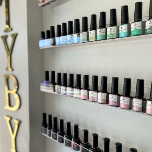 Beauty Bar By Eya - Sourcils & cils Grasse - Beauty Bar By Eya - Photo Galerie - OneBooking