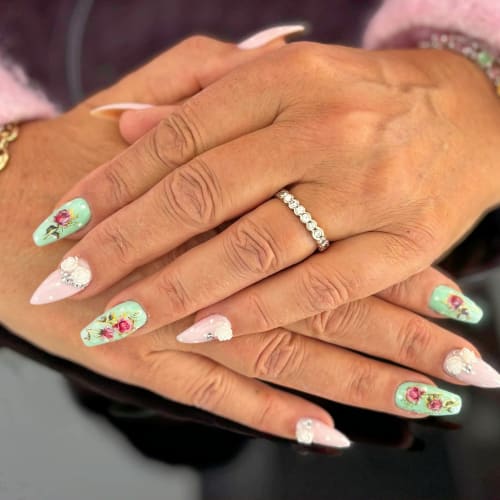 Carmela Nail’s - Coiffure Nice - Carmela Nail’s - Photo Galerie - OneBooking