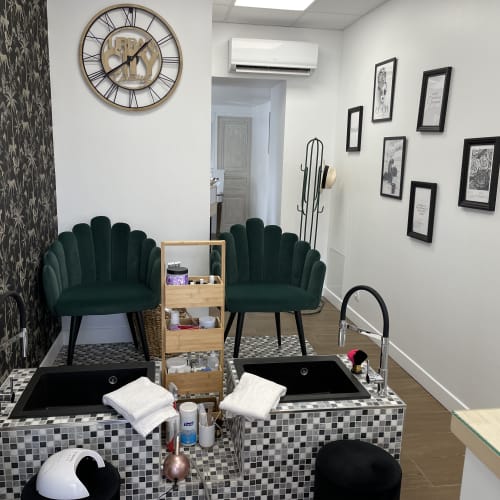 Nail Corner - Sourcils & cils Noisy-le-Grand - Nail Corner - Photo Galerie - OneBooking