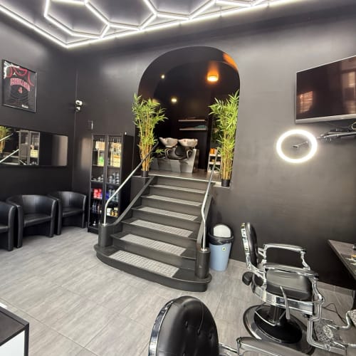 The Crown - Coiffure Strasbourg - The Crown - Photo Galerie - OneBooking