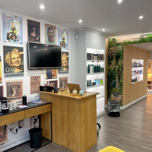 Chez Charly - Coiffure Châteauroux - Chez Charly - Photo Galerie - OneBooking
