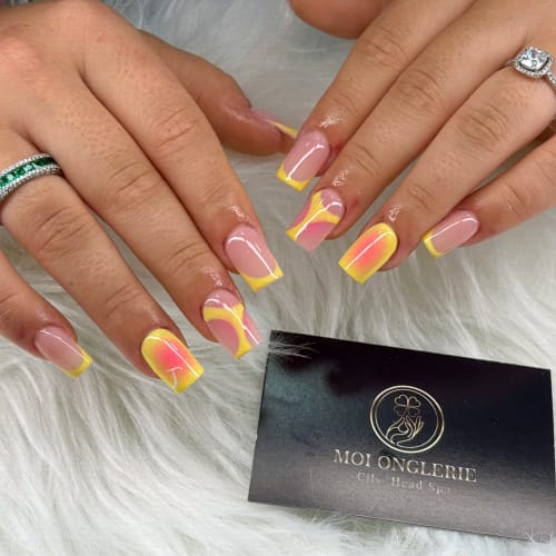 MOI Ongles & Head Spa & Cils - Institut de beauté Vitrolles - MOI Ongles & Head Spa & Cils - Photo Galerie - OneBooking