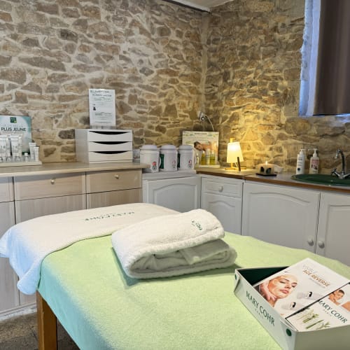 Grain de beauté - Institut de beauté Milhaud - Grain de beauté - Photo Galerie - OneBooking