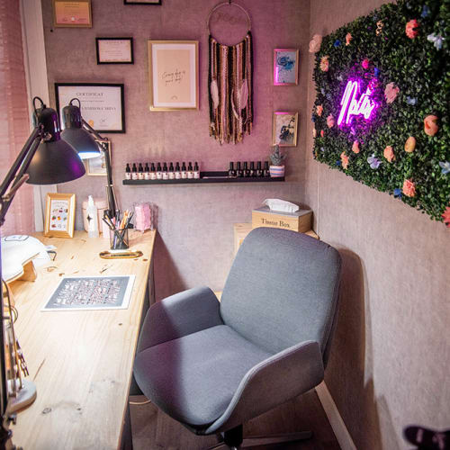 L’atelier de Carina - Onglerie Casseneuil - L’atelier de Carina - Photo Galerie - OneBooking