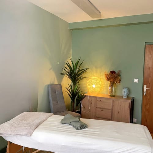 Gaëlle | Drainage lymphatique et massages - Sourcils & cils Saint-Malo - Gaëlle | Drainage lymphatique et massages - Photo Galerie - OneBooking