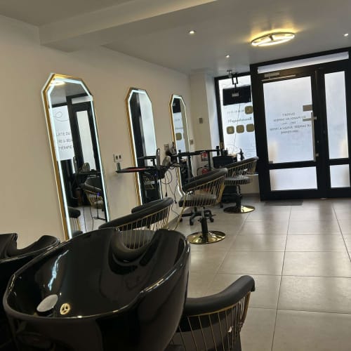 Beauty Lissage - 100 % femme, sans aucun vis-à-vis vue fumée - Coiffure Corbeil-Essonnes - Beauty Lissage - 100 % femme, sans aucun vis-à-vis vue fumée - Photo Galerie - OneBooking