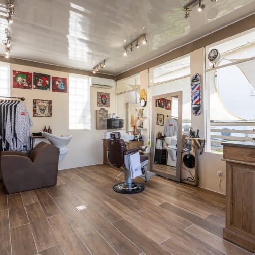 LA CAVERNE DU BARBIER - Coiffure Toulouse - LA CAVERNE DU BARBIER - Photo Galerie - OneBooking