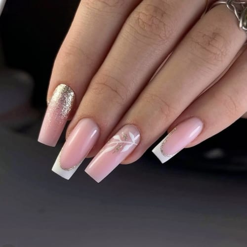 Pretty Nails By Anne - Onglerie Alençon - Pretty Nails By Anne - Photo Galerie - OneBooking
