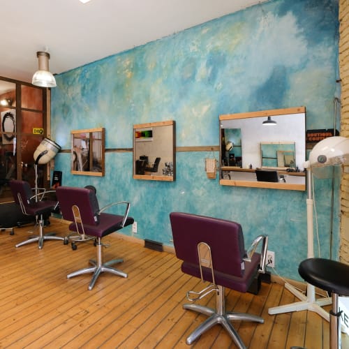 Revolucion - Coiffeur sur mesure - Coiffure Toulouse - Revolucion - Coiffeur sur mesure - Photo Galerie - OneBooking