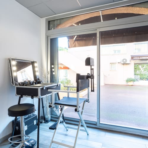 Manon des Sources - Onglerie Biot - Manon des Sources - Photo Galerie - OneBooking