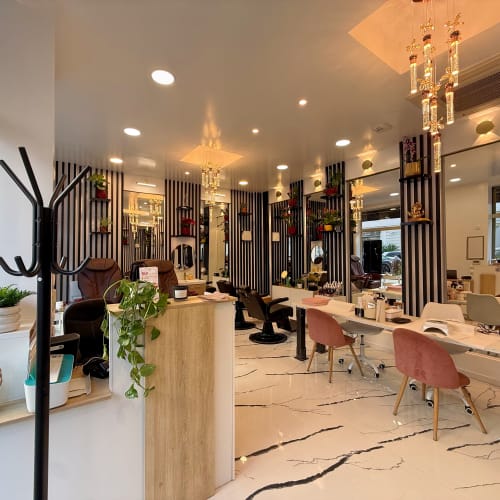 GLO NAIL CARE - Insititut Indien - Soin visage Nice - GLO NAIL CARE - Insititut Indien - Photo Galerie - OneBooking